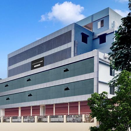 Townhouse Oak Sarusajai Stadium Dispur エクステリア 写真