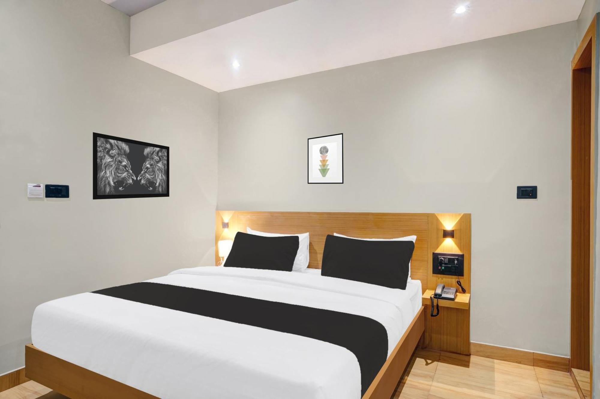 Townhouse Oak Sarusajai Stadium Dispur エクステリア 写真