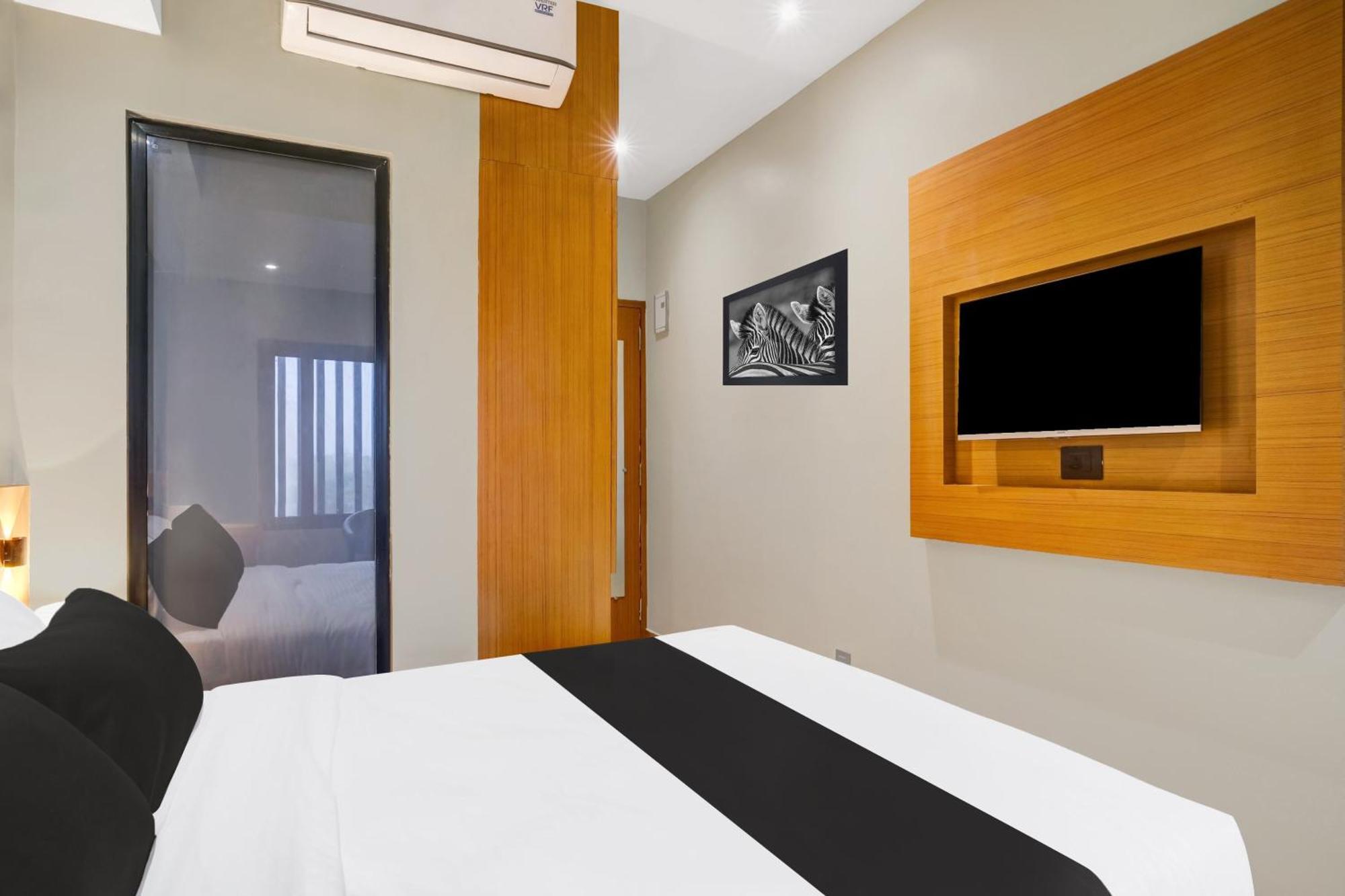 Townhouse Oak Sarusajai Stadium Dispur エクステリア 写真